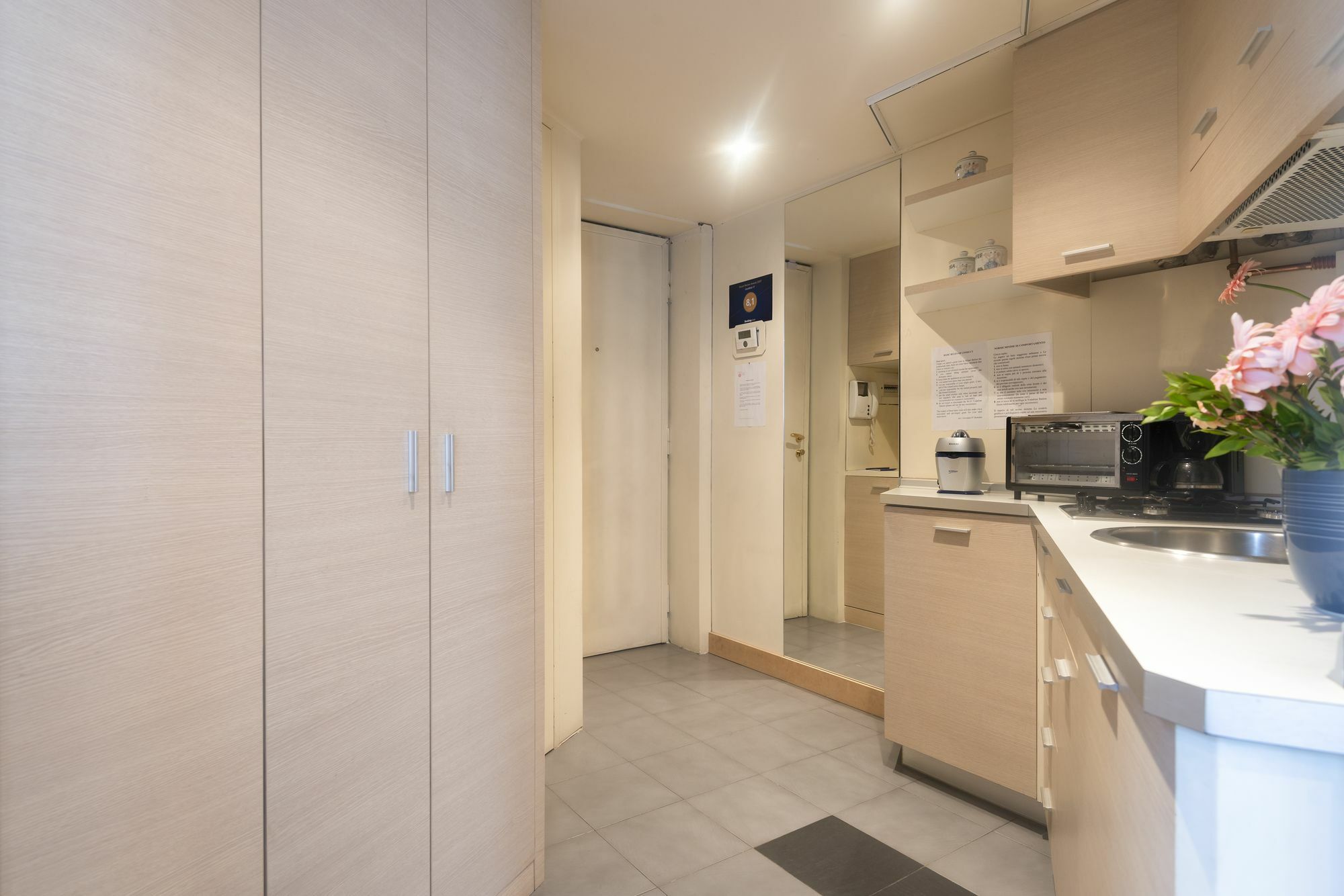 San Babila - Rentclass Albatros Milan Bagian luar foto